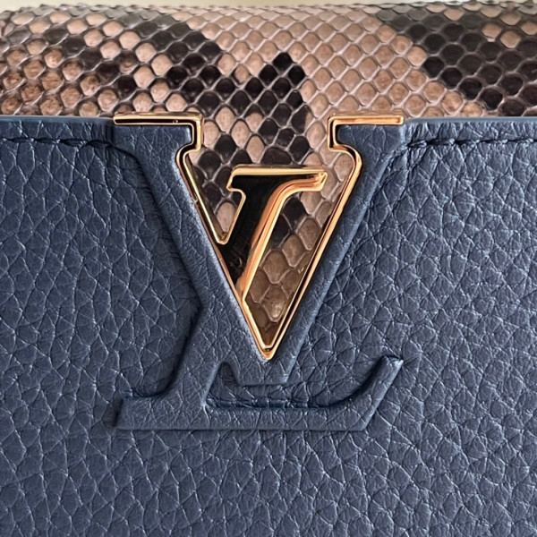 l**is V*t*n capucines mini