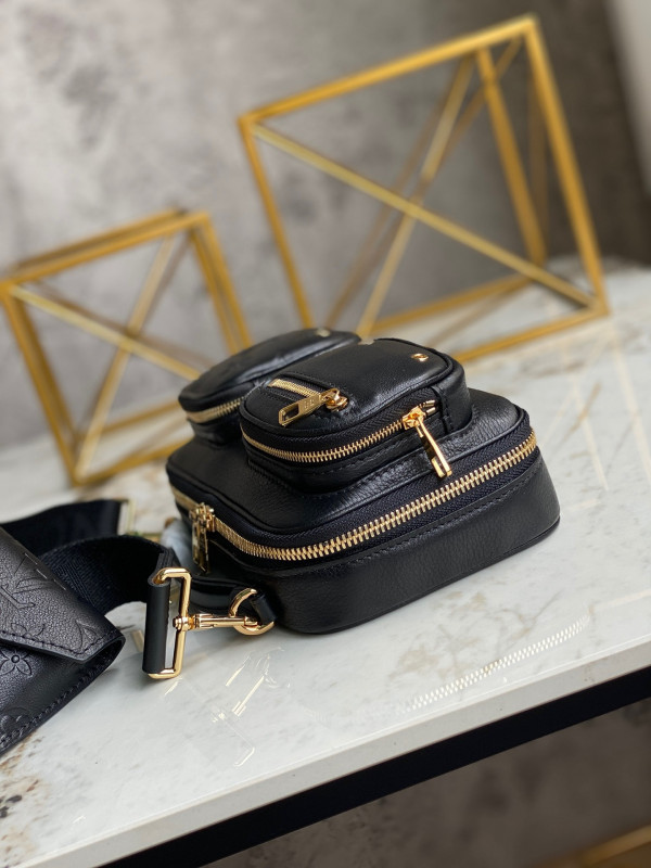 l**is V*t*n utility crossbody
