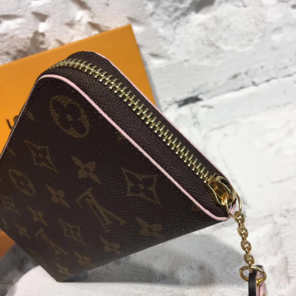 l**is V*t*n wallet