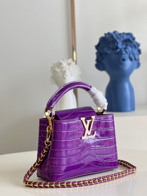 l**is V*t*n capucines mini