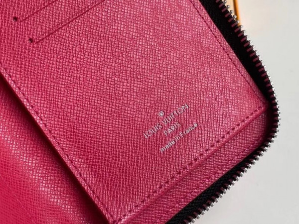 l**is V*t*n zippy wallet