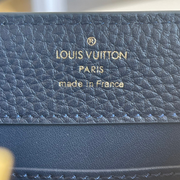 l**is V*t*n capucines mini