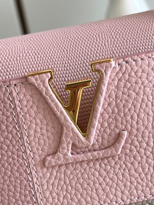 l**is V*t*n capucines mini