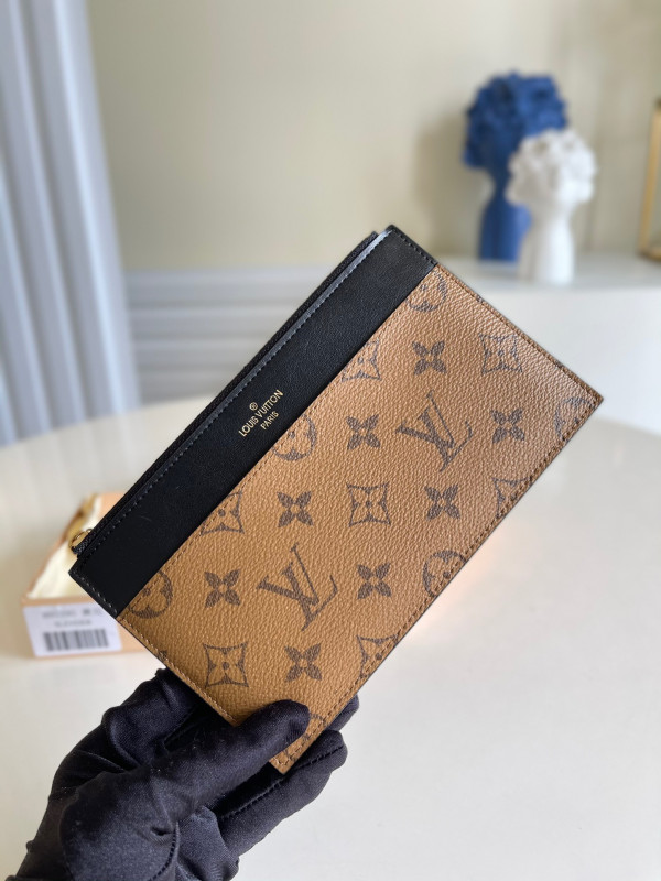 l**is V*t*n slim purse