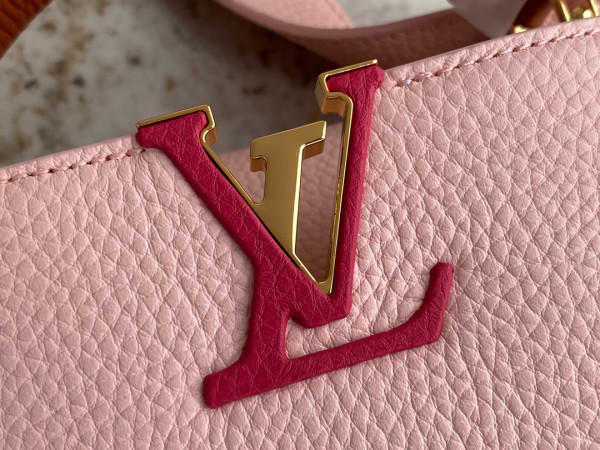 l**is V*t*n capucines mini