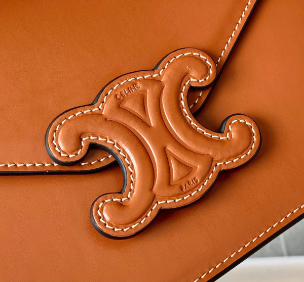 Ce**e wallet on chain cuir triomphe