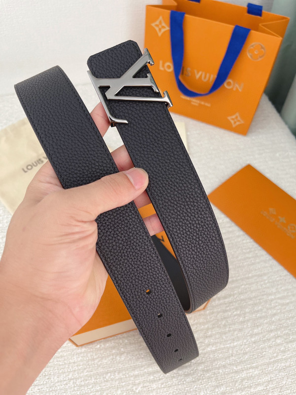 l**is V*t*n belt