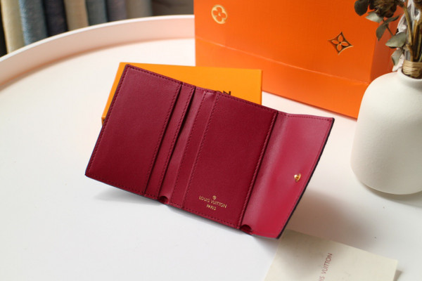 l**is V*t*n micro wallet
