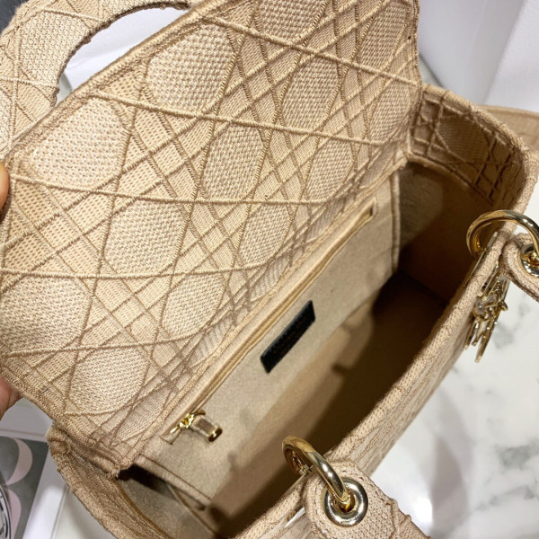 LADY D-LITE EMBROIDERED CANNAGE BAG