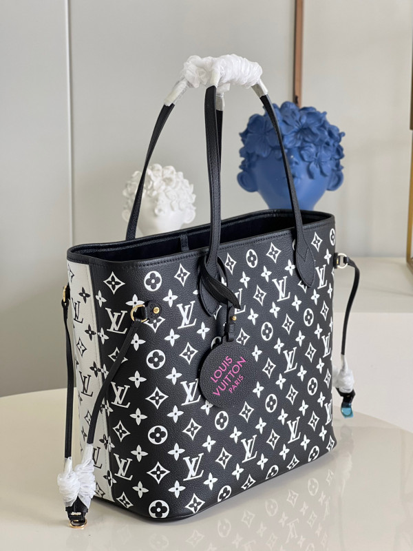 l**is V*t*n neverfull mm
