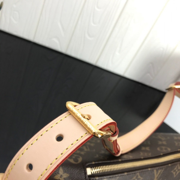l**is V*t*n bumbag