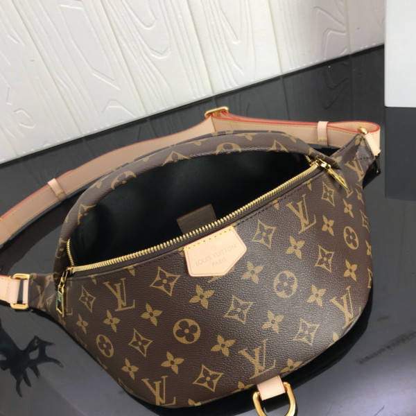 l**is V*t*n bumbag