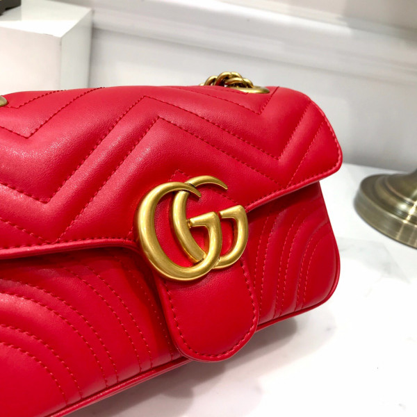 G*u*i gg marmont 22cm