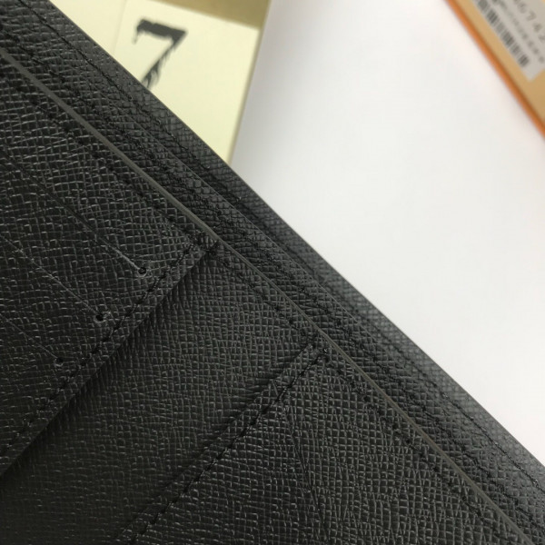 l**is V*t*n brazza wallet