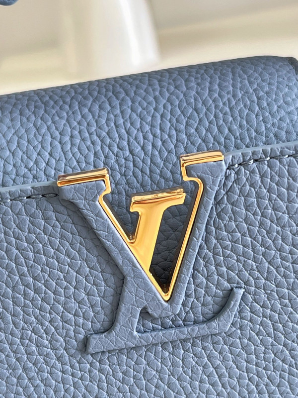 l**is V*t*n capucines mini