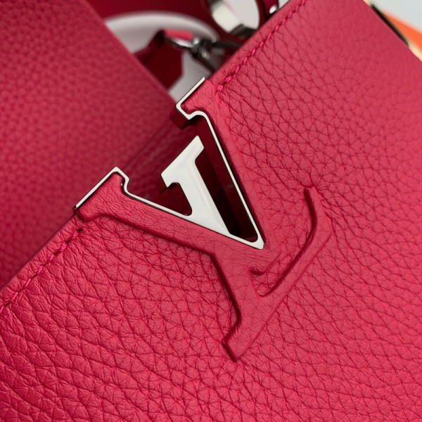 l**is V*t*n capucines mini