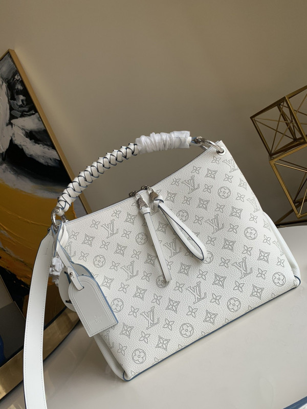 l**is V*t*n beaubourg hobo mm