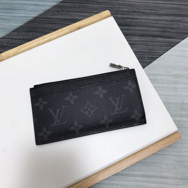 l**is V*t*n coin card holder