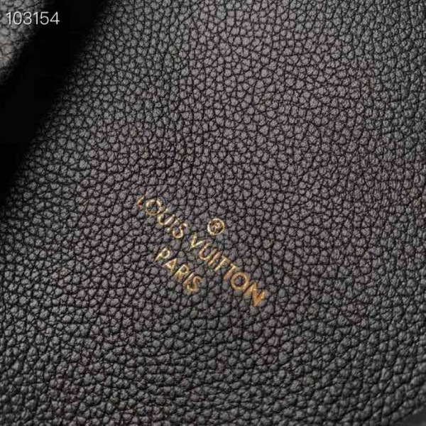 l**is V*t*n v tote mm