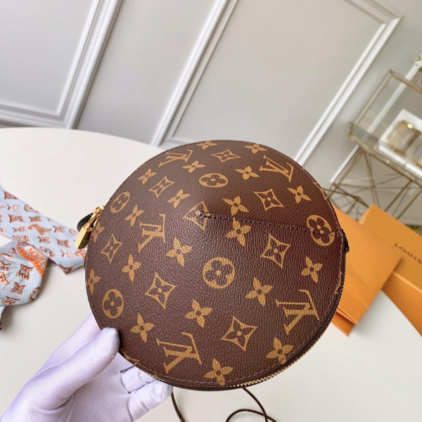 l**is V*t*n toupie
