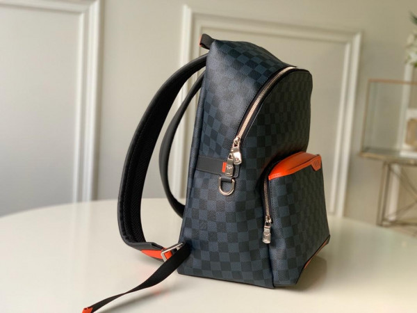 l**is V*t*n damier cobalt race discovery backpack pm