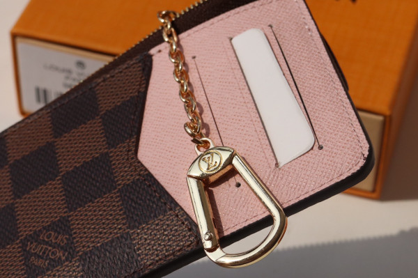 l**is V*t*n card holder recto verso