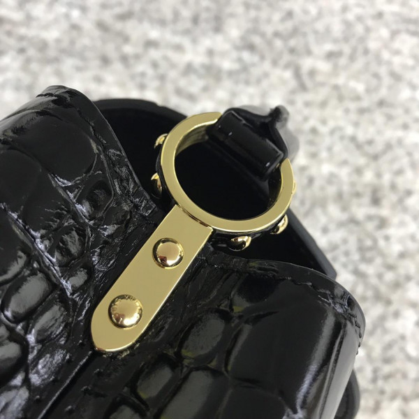 l**is V*t*n capucines mini