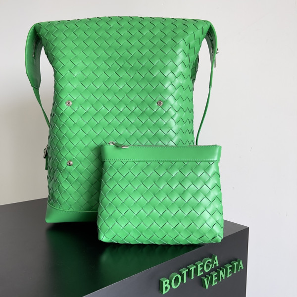 Bo*te*ga ve*ne*ta arco backpack