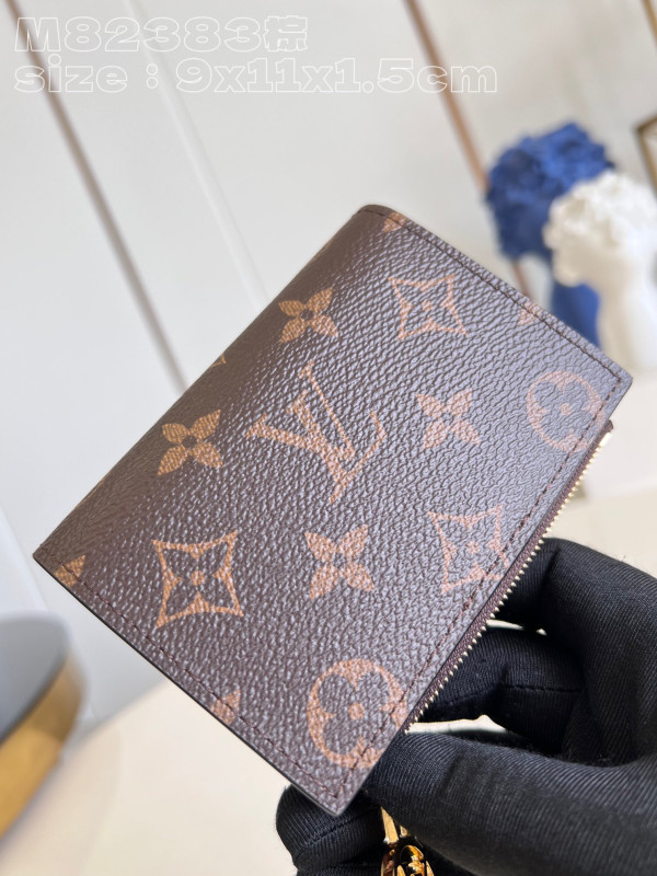 l**is V*t*n lisa wallet