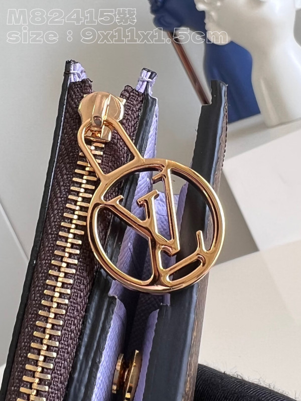 l**is V*t*n lisa wallet