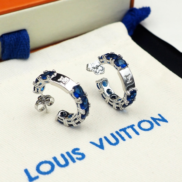 l**is V*t*n earrings