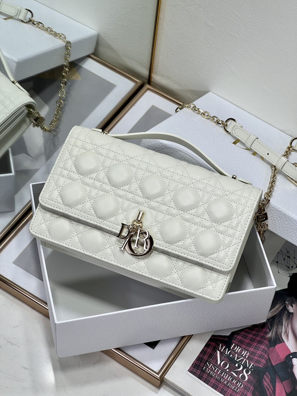 lady D*or-24*14*7.5cm