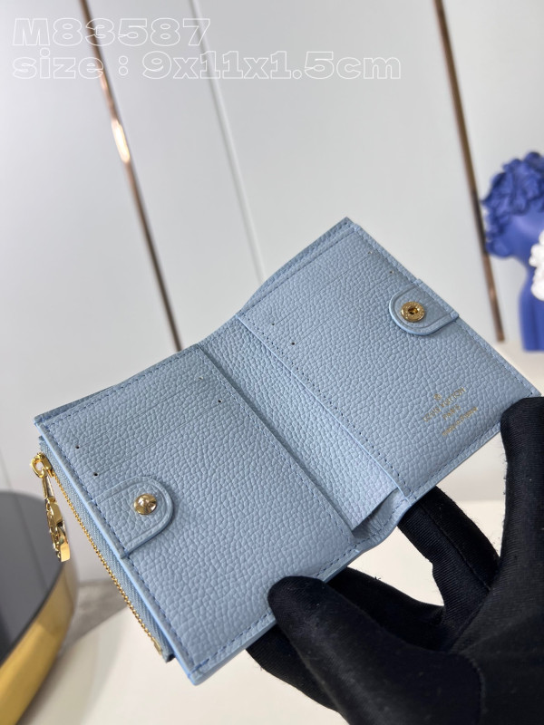 l**is V*t*n lisa wallet - 9*11.5*1.5cm
