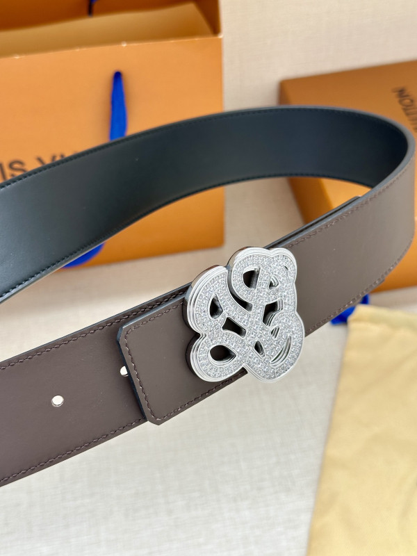 l**is V*t*n belt