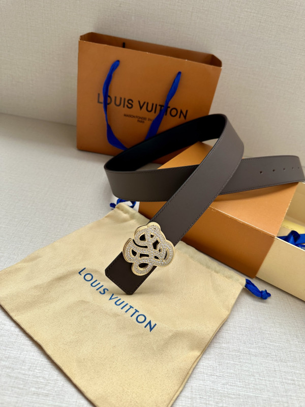 l**is V*t*n belt