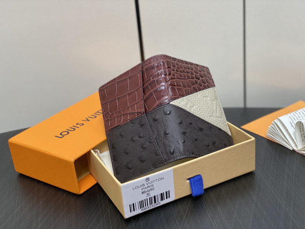 l**is V*t*n pocket organizer-7.5*11.1*1 cm