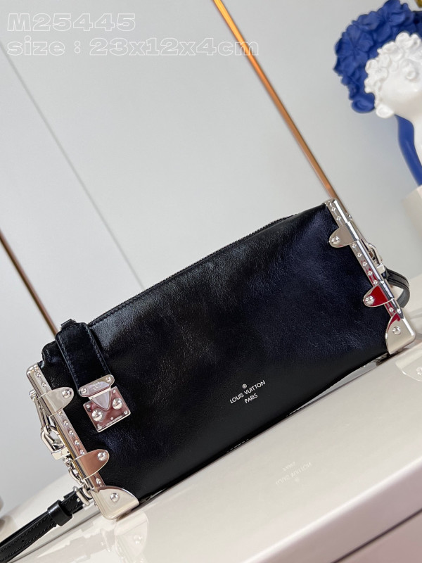 l**is V*t*n slim trunk-23*12*4cm