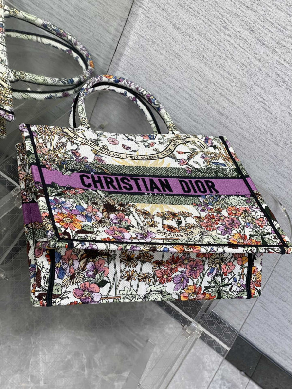 medium D*or book tote-36*18*28cm