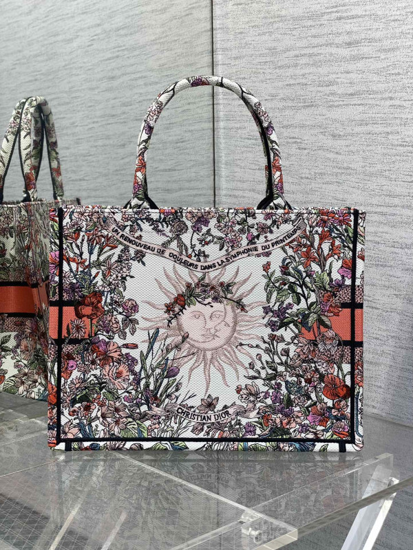 medium D*or book tote-36*18*28cm