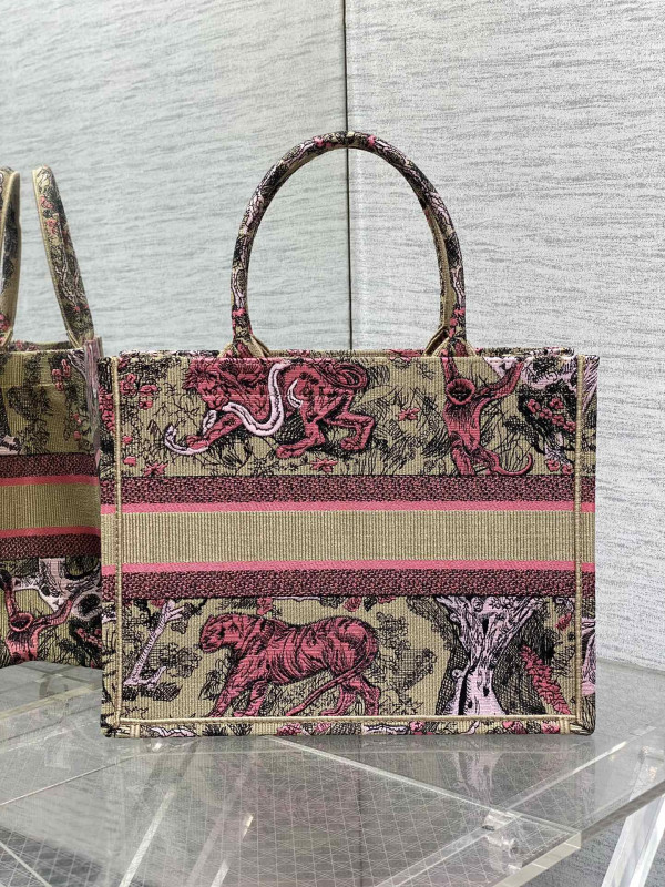 medium D*or book tote-36*18*28cm