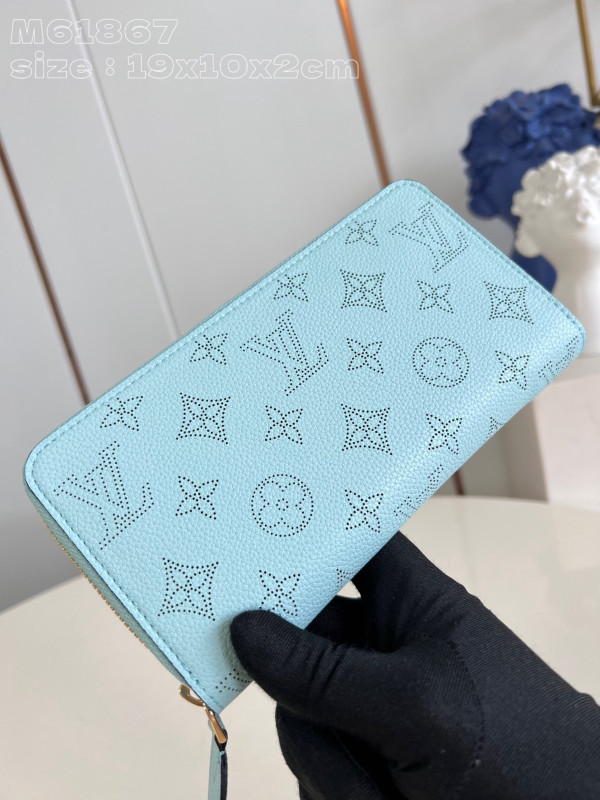 l**is V*t*n zippy wallet-10*20*2 cm