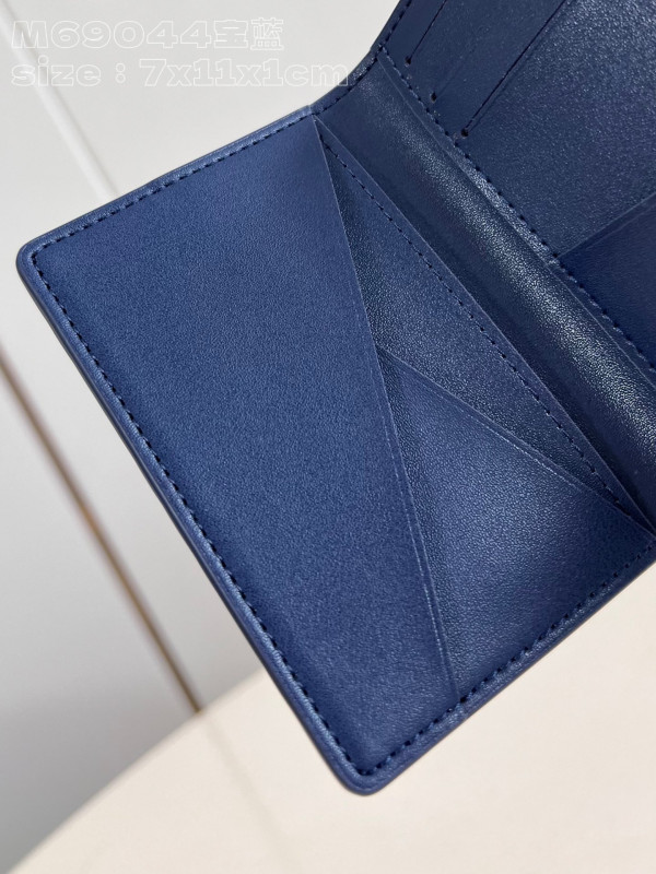 l**is V*t*n pocket organizer-7.5*11.1*1 cm