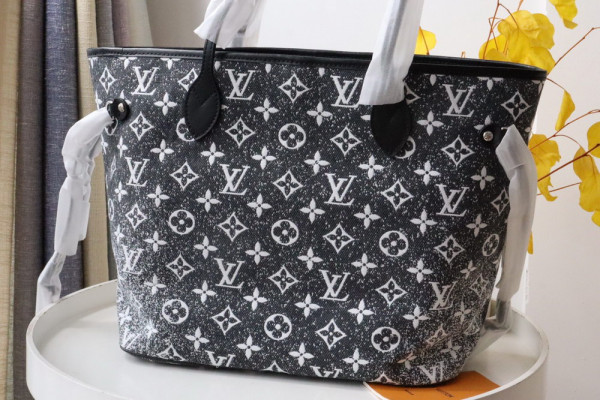 l**is V*t*n neverfull mm