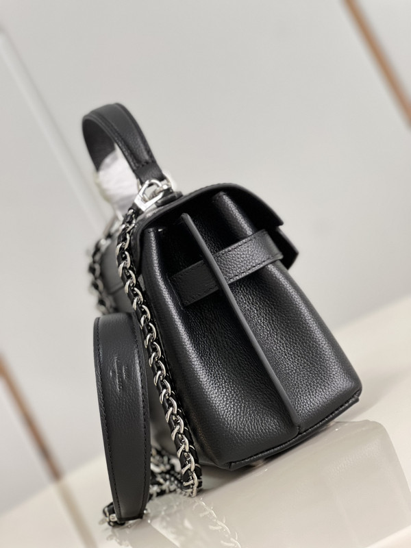 l**is V*t*n lockme ever mini